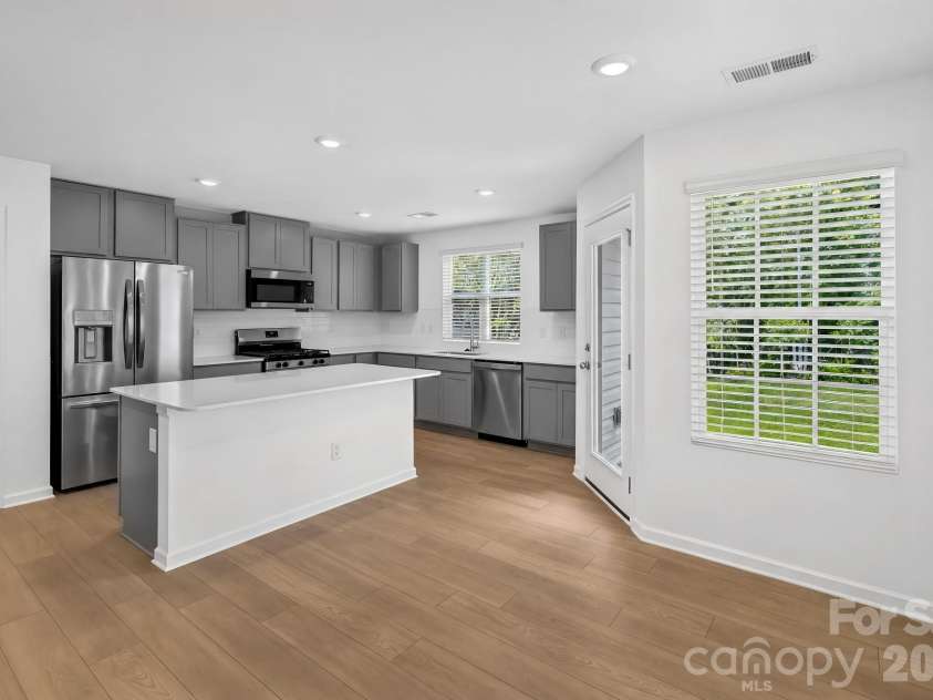 428 Sand Dunes Drive, Kannapolis, NC 28081.  MLS# CAR4410474, YatesRealty ID 41216. 