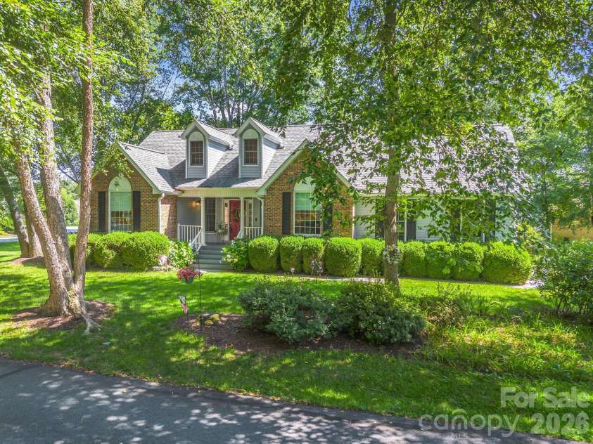 9 Kingfisher Lane, Mills River, NC 28759.  MLS# CAR4408546, YatesRealty ID 41219. 