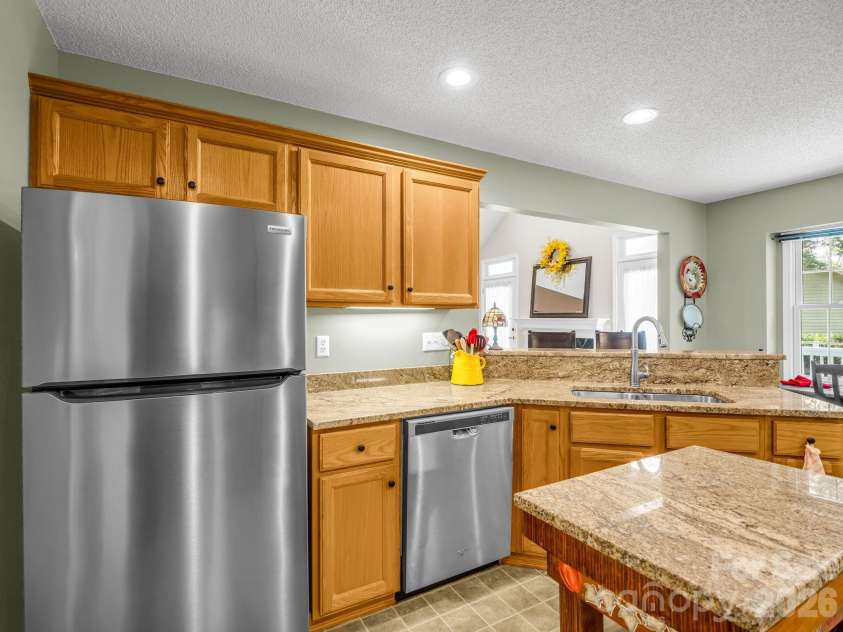 9 Kingfisher Lane, Mills River, NC 28759.  MLS# CAR4408546, YatesRealty ID 41219. 