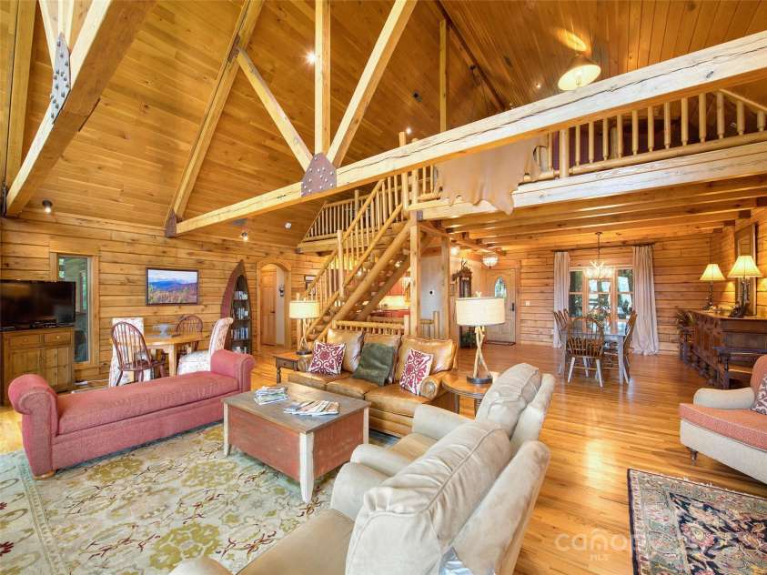 382 Walela Trail, Maggie Valley, NC 28751.  MLS# CAR4310747, YatesRealty ID 4122. 