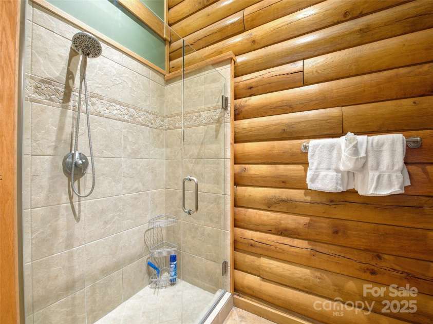 382 Walela Trail, Maggie Valley, NC 28751.  MLS# CAR4310747, YatesRealty ID 4122. 
