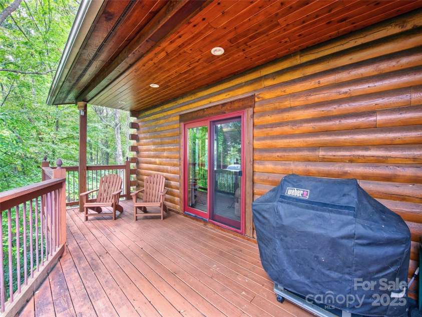 382 Walela Trail, Maggie Valley, NC 28751.  MLS# CAR4310747, YatesRealty ID 4122. 