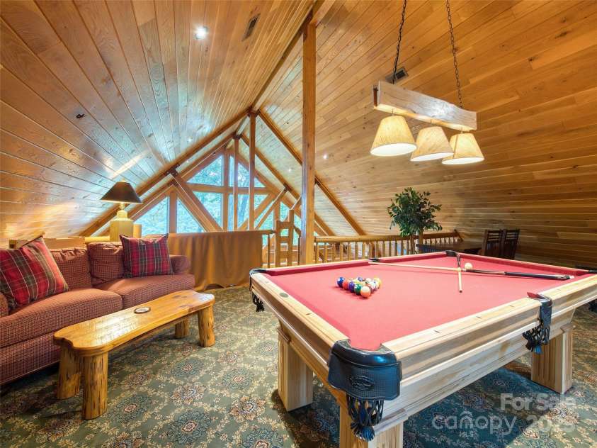 382 Walela Trail, Maggie Valley, NC 28751.  MLS# CAR4310747, YatesRealty ID 4122. 