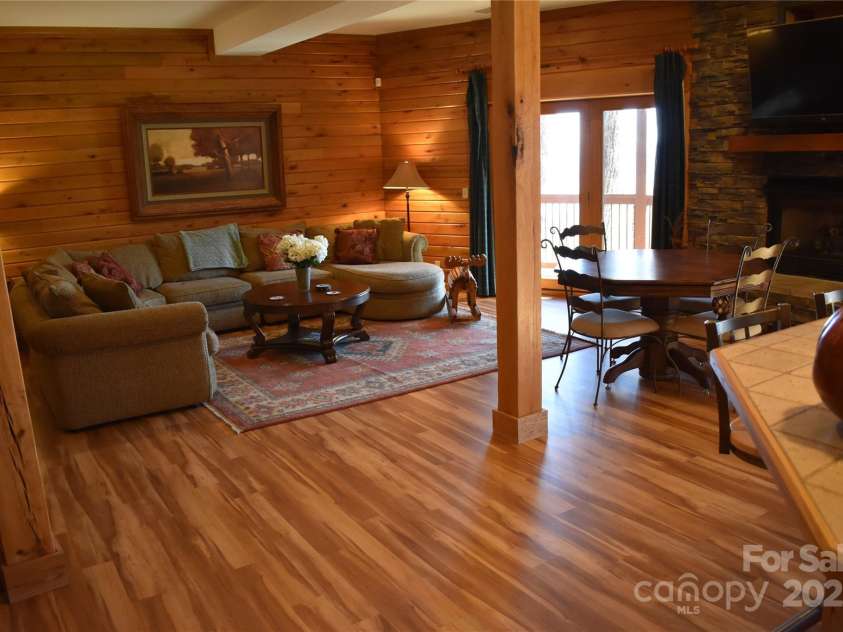 382 Walela Trail, Maggie Valley, NC 28751.  MLS# CAR4310747, YatesRealty ID 4122. 
