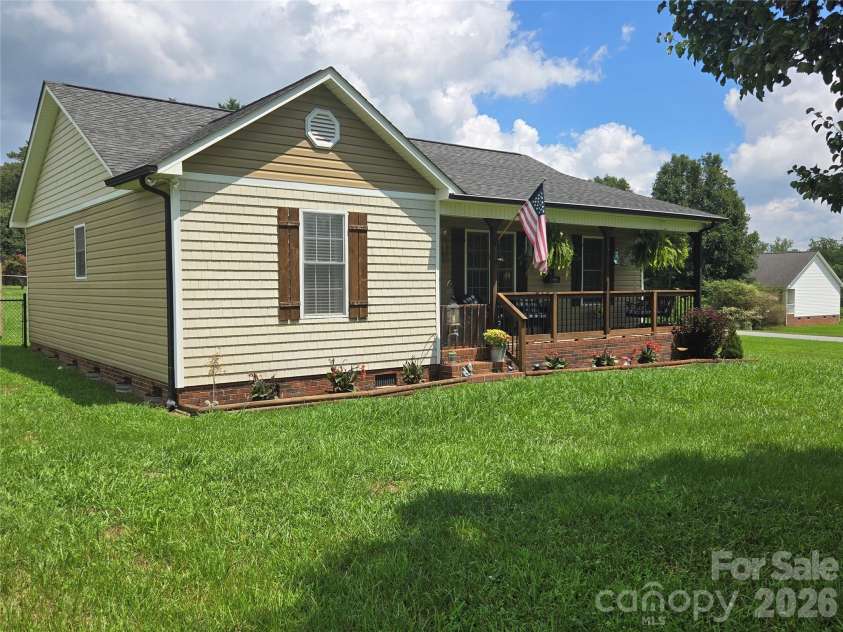 4714 Hoover Road, Vale, NC 28168.  MLS# CAR4411045, YatesRealty ID 41221. 