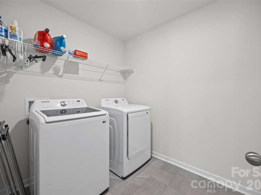 2014 Redstone Drive, York, SC 29745.  MLS# CAR4411044, YatesRealty ID 41222. Laundry room