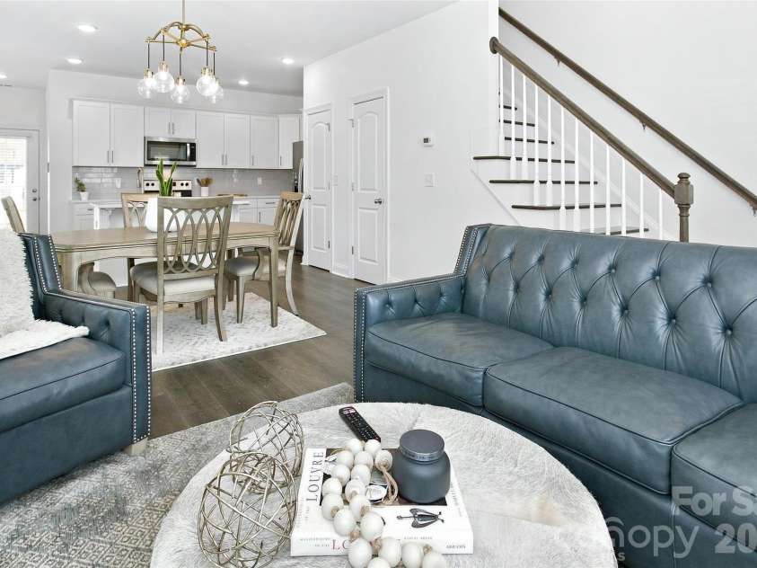 26 Walnut Springs Drive, Asheville, NC 28804.  MLS# CAR4410684, YatesRealty ID 41223. 
