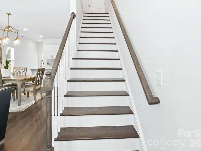 26 Walnut Springs Drive, Asheville, NC 28804.  MLS# CAR4410684, YatesRealty ID 41223. 