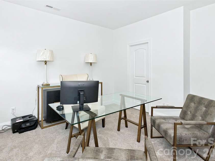 26 Walnut Springs Drive, Asheville, NC 28804.  MLS# CAR4410684, YatesRealty ID 41223. 