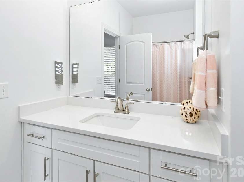 26 Walnut Springs Drive, Asheville, NC 28804.  MLS# CAR4410684, YatesRealty ID 41223. 
