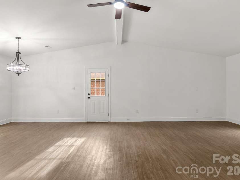 9006 Trailhead Court, Charlotte, NC 28227.  MLS# CAR4407819, YatesRealty ID 41224. 