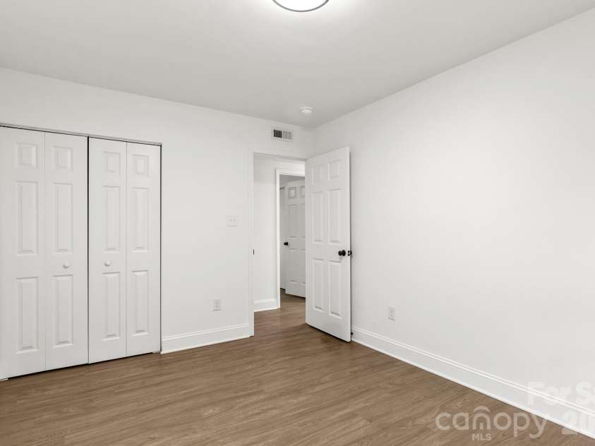 9006 Trailhead Court, Charlotte, NC 28227.  MLS# CAR4407819, YatesRealty ID 41224. 