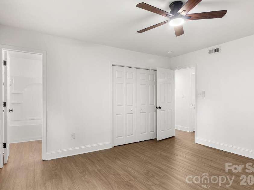 9006 Trailhead Court, Charlotte, NC 28227.  MLS# CAR4407819, YatesRealty ID 41224. 