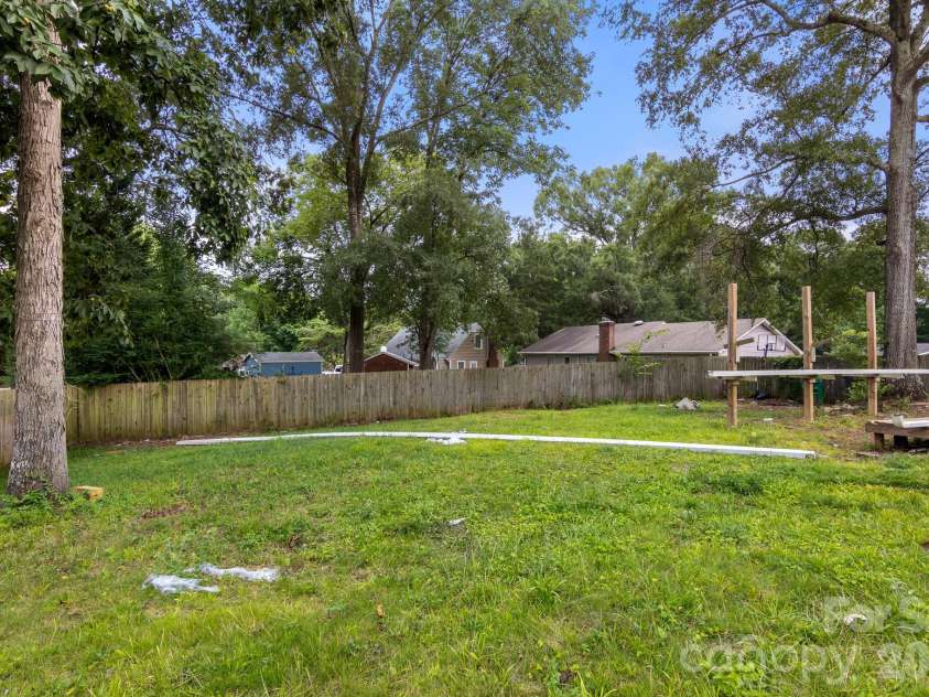 9006 Trailhead Court, Charlotte, NC 28227.  MLS# CAR4407819, YatesRealty ID 41224. 