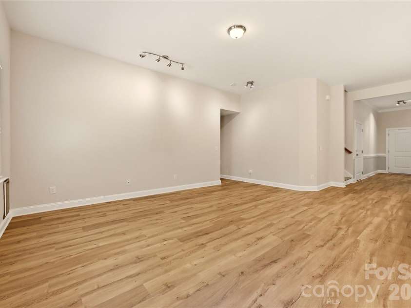 16408 Mckee Ridge Drive, Charlotte, NC 28278.  MLS# CAR4406733, YatesRealty ID 41225. 