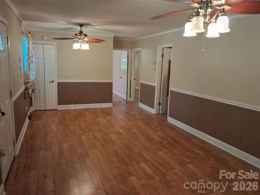 394 Efird Street, Gastonia, NC 28054.  MLS# CAR4406349, YatesRealty ID 41227. 