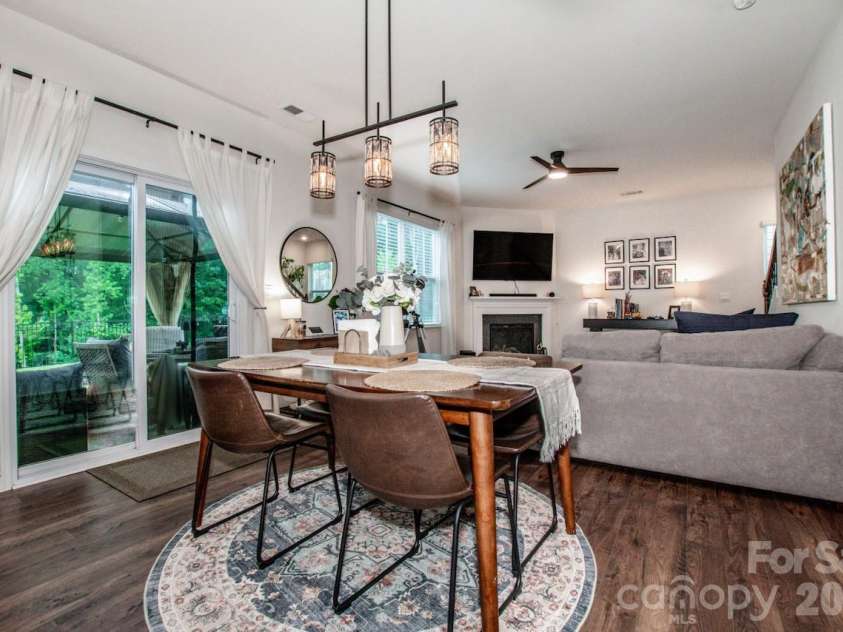 126 North Hill Lane, Troutman, NC 28166.  MLS# CAR4411024, YatesRealty ID 41228. Dining area