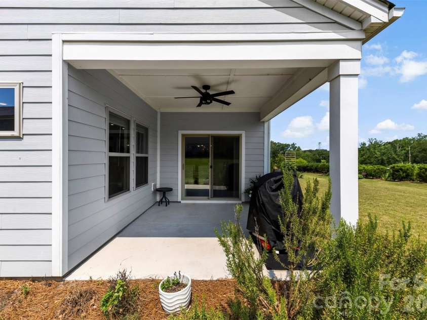 5727 Lavaux Court, Charlotte, NC 28214.  MLS# CAR4338044, YatesRealty ID 4123. 