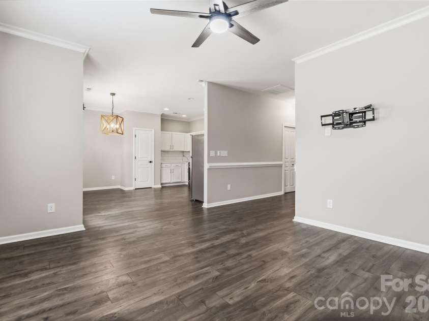 8710 Arrowhead Place Lane, Cornelius, NC 28031.  MLS# CAR4405853, YatesRealty ID 41233. 