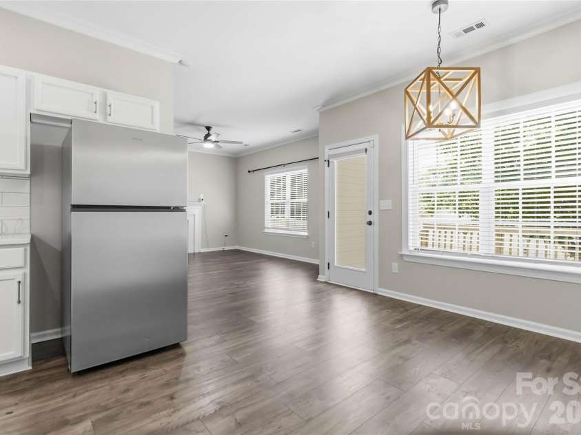 8710 Arrowhead Place Lane, Cornelius, NC 28031.  MLS# CAR4405853, YatesRealty ID 41233. 