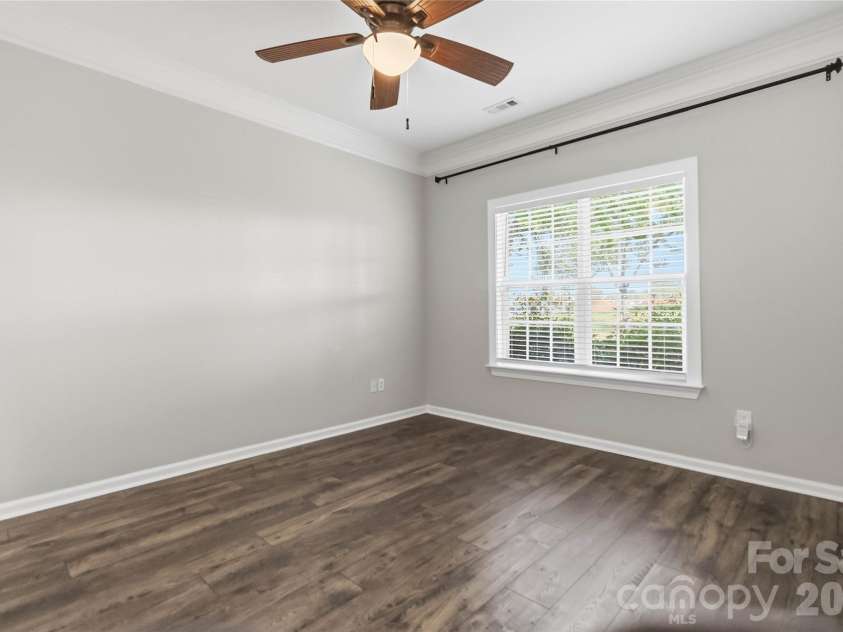 8710 Arrowhead Place Lane, Cornelius, NC 28031.  MLS# CAR4405853, YatesRealty ID 41233. 
