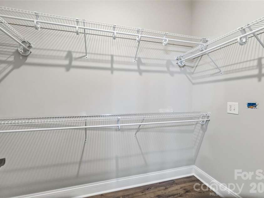8710 Arrowhead Place Lane, Cornelius, NC 28031.  MLS# CAR4405853, YatesRealty ID 41233. 