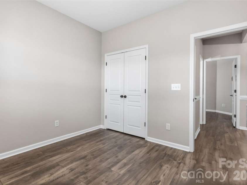 8710 Arrowhead Place Lane, Cornelius, NC 28031.  MLS# CAR4405853, YatesRealty ID 41233. 