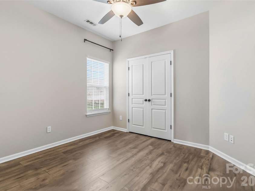 8710 Arrowhead Place Lane, Cornelius, NC 28031.  MLS# CAR4405853, YatesRealty ID 41233. 