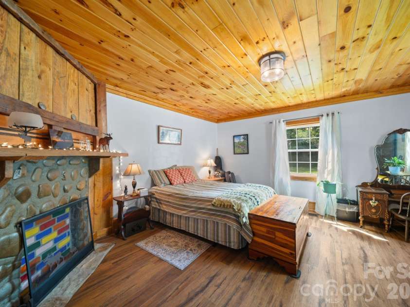 636 Trade Street, Tryon, NC 28782.  MLS# CAR4410620, YatesRealty ID 41236. 
