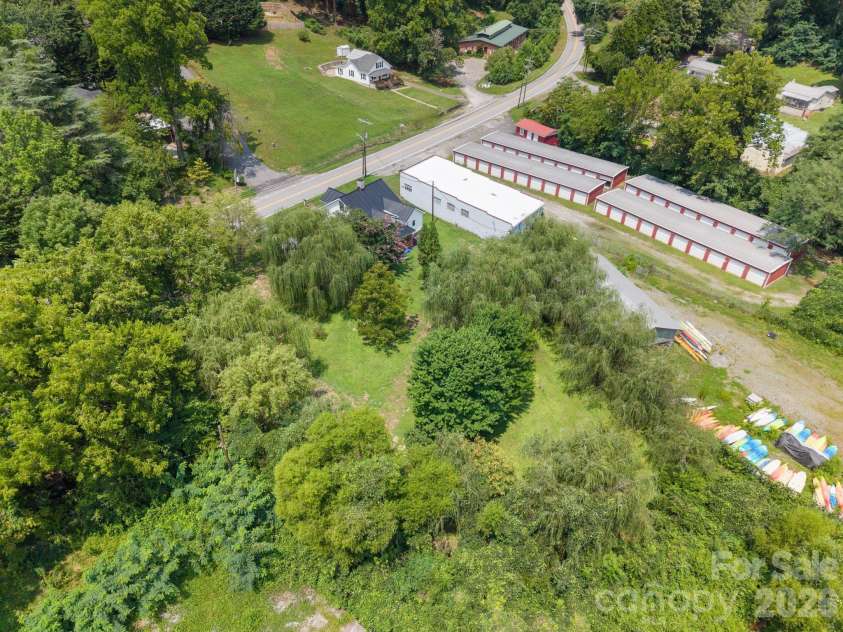 636 Trade Street, Tryon, NC 28782.  MLS# CAR4410620, YatesRealty ID 41236. 