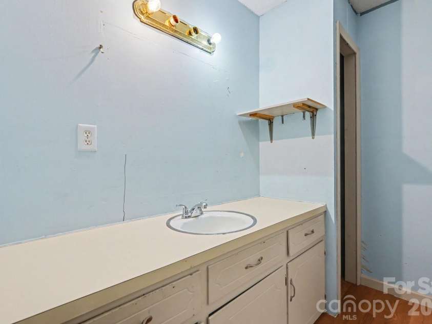 8340 Plank Road, Norwood, NC 28128.  MLS# CAR4410374, YatesRealty ID 41239. 