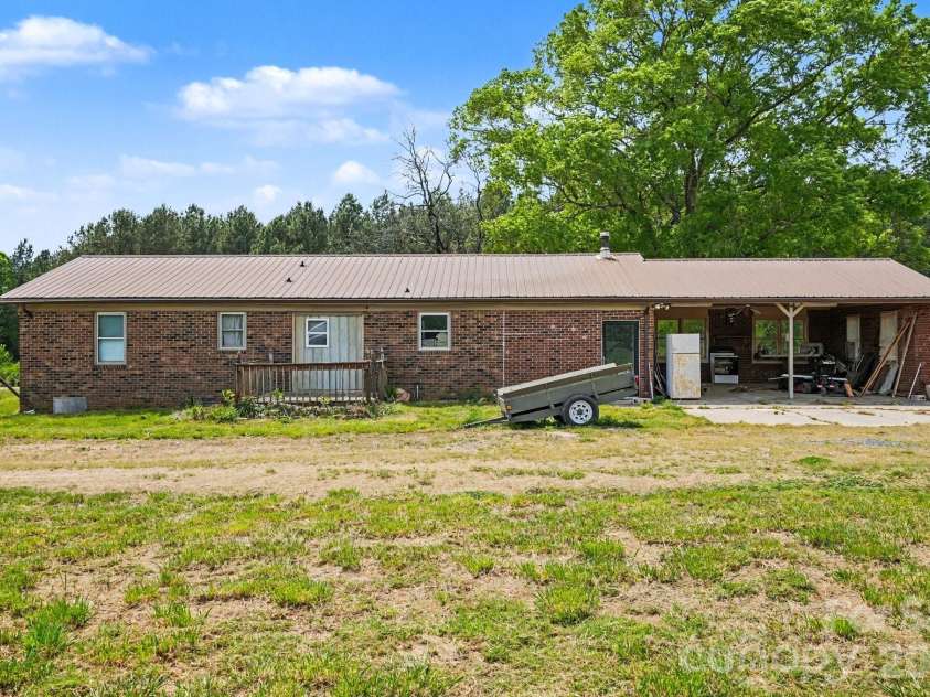 8340 Plank Road, Norwood, NC 28128.  MLS# CAR4410374, YatesRealty ID 41239. 