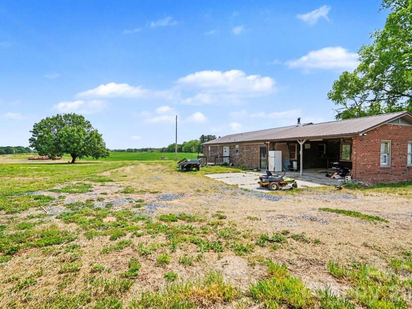 8340 Plank Road, Norwood, NC 28128.  MLS# CAR4410374, YatesRealty ID 41239. 