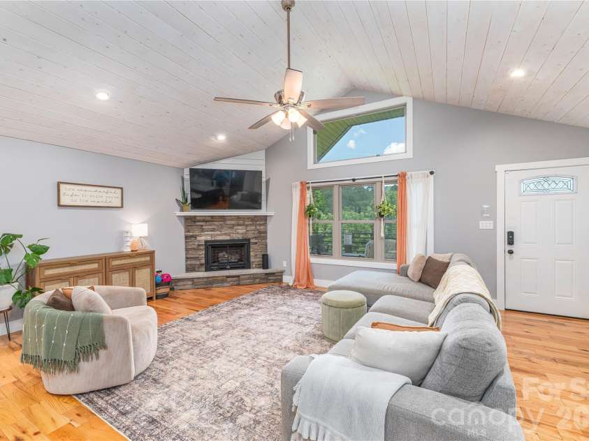 68 Clear View Drive, Mars Hill, NC 28754.  MLS# CAR4410650, YatesRealty ID 41241. Sun Soaked Living, vaulted ceilings