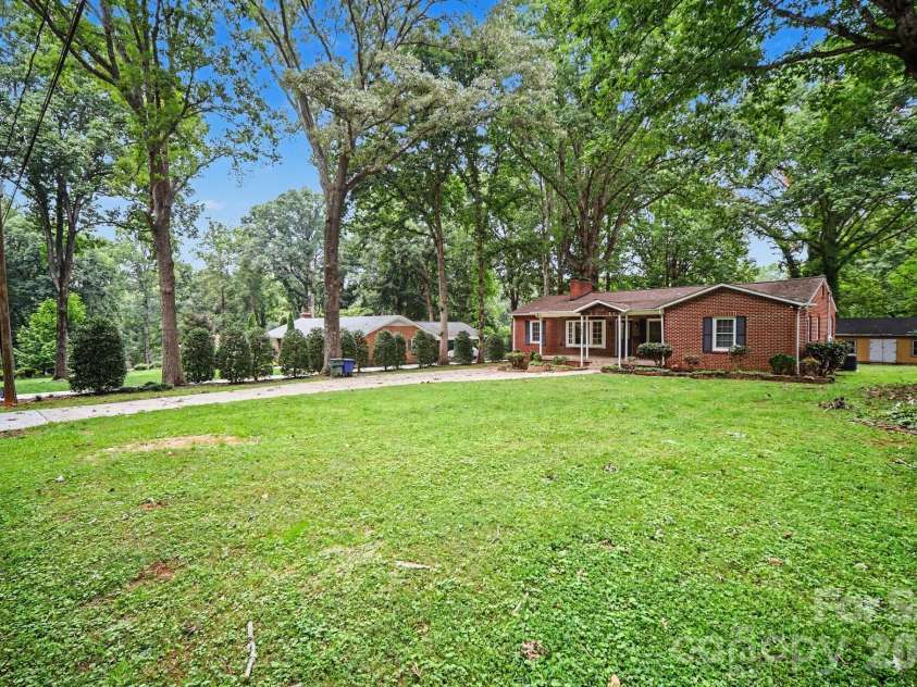 704 1st Avenue Place, Conover, NC 28613.  MLS# CAR4410587, YatesRealty ID 41244. 