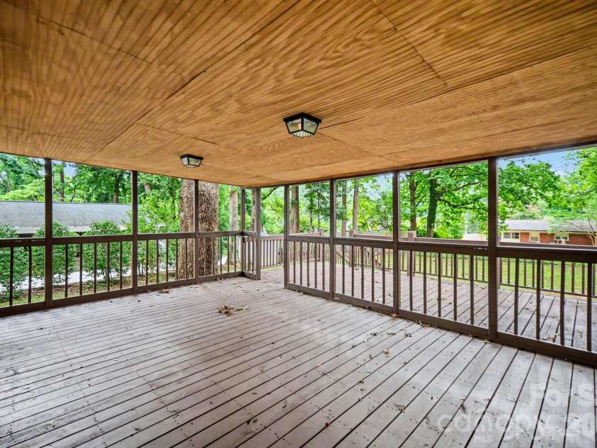 704 1st Avenue Place, Conover, NC 28613.  MLS# CAR4410587, YatesRealty ID 41244. 