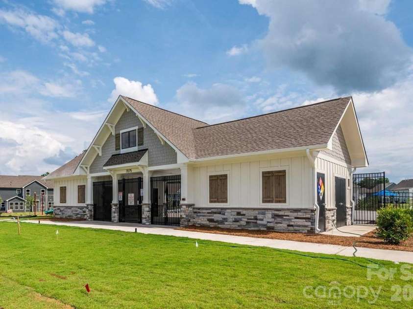 3236 Gavin Lane, Harrisburg, NC 28075.  MLS# CAR4411142, YatesRealty ID 41248. Harmony Pool