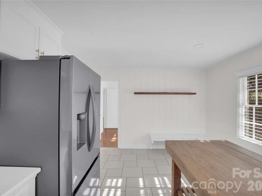 1434 Edgewater Drive, Charlotte, NC 28210.  MLS# CAR4336826, YatesRealty ID 4125. 