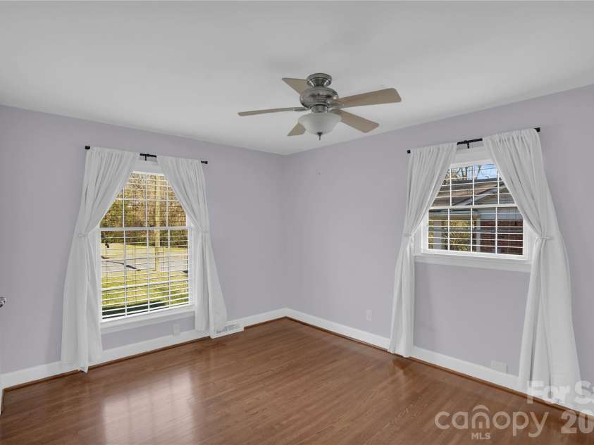 1434 Edgewater Drive, Charlotte, NC 28210.  MLS# CAR4336826, YatesRealty ID 4125. 