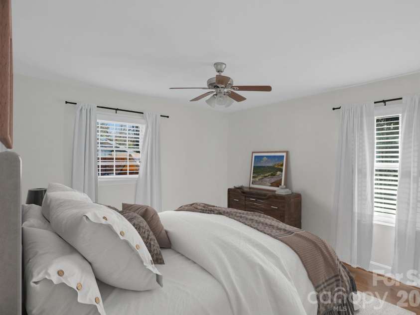 1434 Edgewater Drive, Charlotte, NC 28210.  MLS# CAR4336826, YatesRealty ID 4125. 