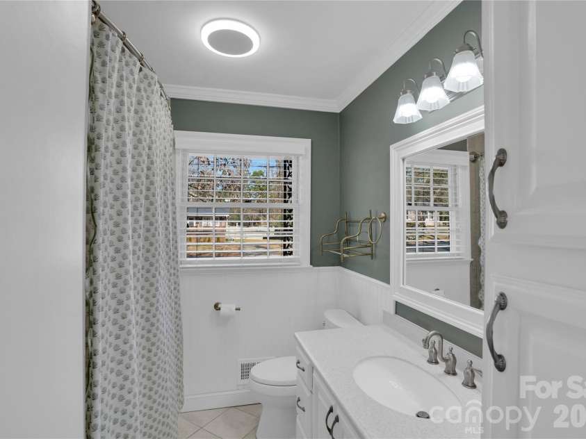 1434 Edgewater Drive, Charlotte, NC 28210.  MLS# CAR4336826, YatesRealty ID 4125. 