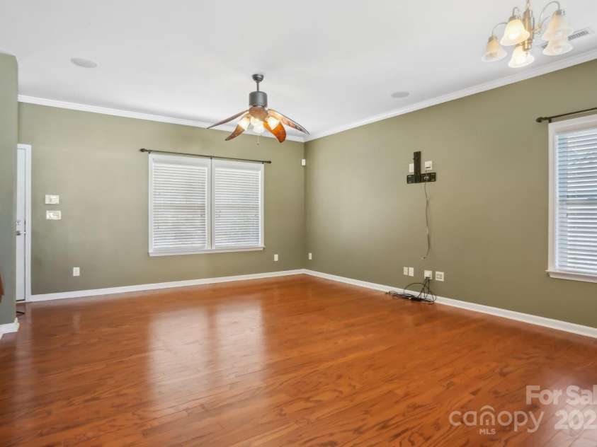 616 Smokehouse Lane, Albemarle, NC 28001.  MLS# CAR4231817, YatesRealty ID 4125. Living Room