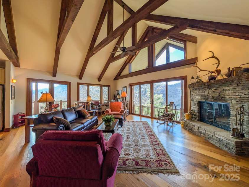 72 Pilgrims Lane, Burnsville, NC 28714.  MLS# CAR4163006, YatesRealty ID 4125. 