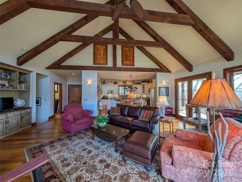 72 Pilgrims Lane, Burnsville, NC 28714.  MLS# CAR4163006, YatesRealty ID 4125. 