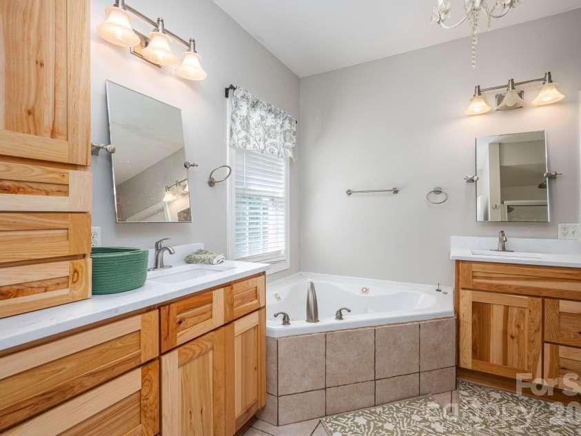 949 Cat Square Road, Vale, NC 28168.  MLS# CAR4411115, YatesRealty ID 41252. 