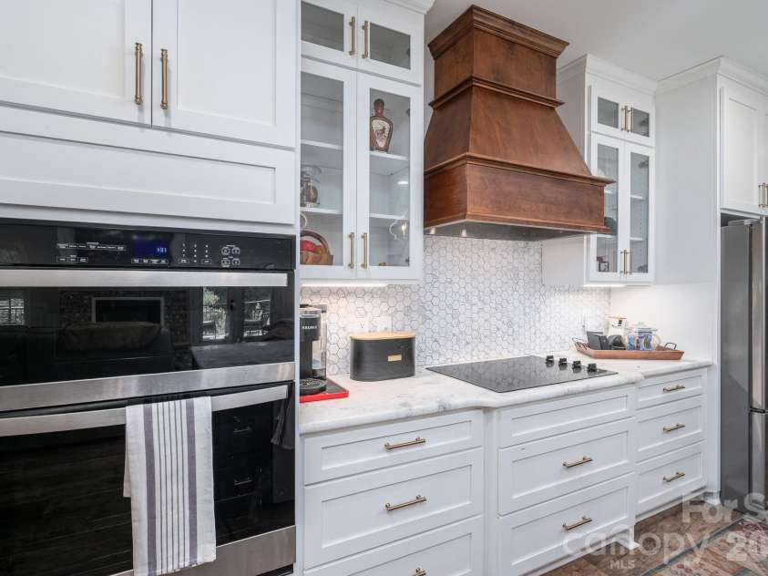 949 Cat Square Road, Vale, NC 28168.  MLS# CAR4411115, YatesRealty ID 41252. 