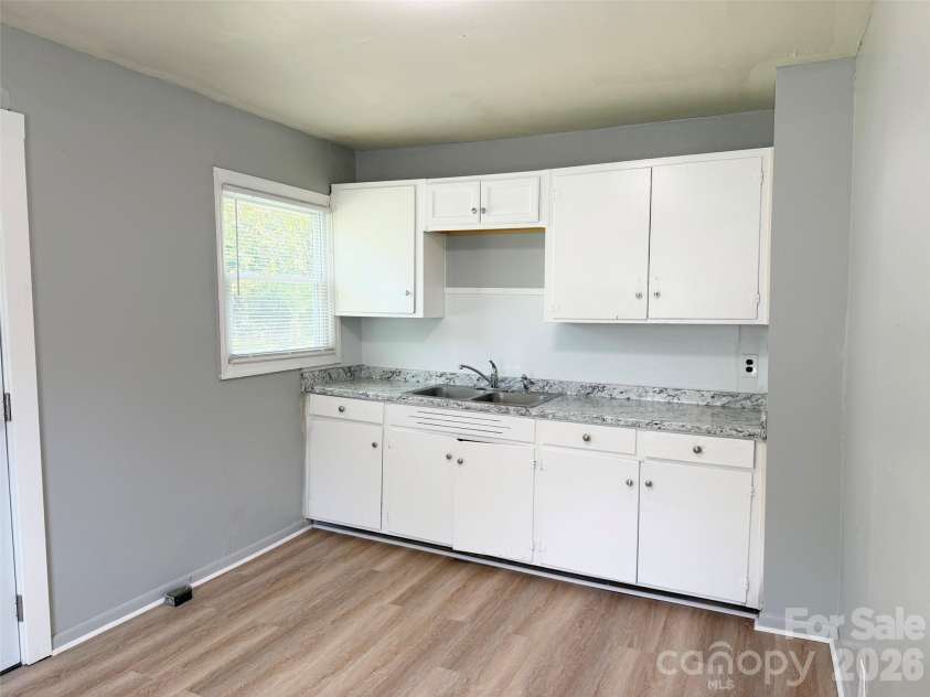 368 Baker Street, Rock Hill, SC 29730.  MLS# CAR4411204, YatesRealty ID 41254. 