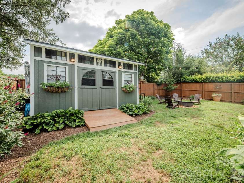 357 Country Club Road, Brevard, NC 28712.  MLS# CAR4411226, YatesRealty ID 41258. 