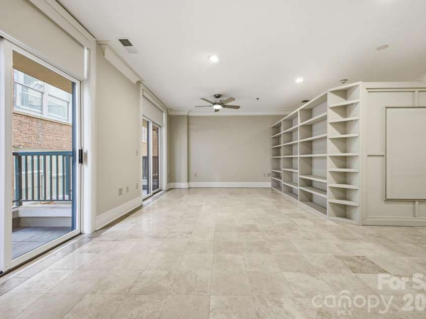21 Battery Park Avenue, Asheville, NC 28801.  MLS# CAR4366856, YatesRealty ID 4126. Dining Area to Living Room