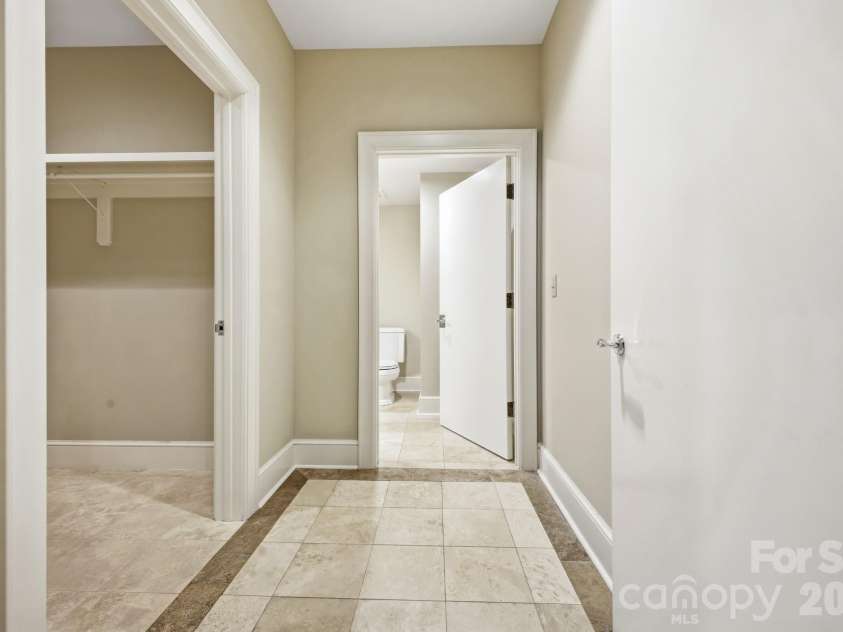 21 Battery Park Avenue, Asheville, NC 28801.  MLS# CAR4366856, YatesRealty ID 4126. From Breakfast Bar to Front Door